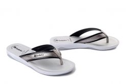 Inblu DD-15 014 czarny, klapki damskie. Czarne klapki damskie Inblu, bez wzorów, bez obcasa. Za 62.99 zł.