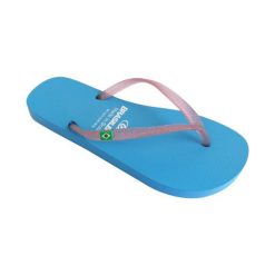 Klapki plażowe Kobieta Brasileras Palec Niebieskie niebo Y Róża gumową podeszwą. Czerwone klapki damskie Brasileras, bez wzorów, z gumy, bez obcasa. Za 56.95 zł.