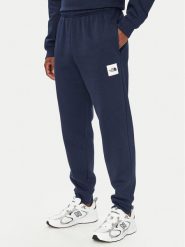 The North Face Spodnie dresowe Box Half Dome NF0A8JB0 Granatowy Regular Fit. Niebieskie spodnie dresowe męskie The North Face, bez wzorów, z dresówki. Za 279.99 zł.
