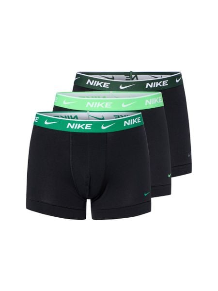 Nike bokserki w zestawie 3 sztuk Mężczyźni Bawełna czarny, M. Czarne bokserki męskie Nike, bez wzorów, z bawełny. Za 179.95 zł.