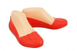 AXIM 7KL1547 czerwony, baleriny, buty do wody damskie. Czerwone baleriny damskie Axim, bez wzorów, bez obcasa. Za 36.99 zł.