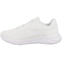 Buty do biegania męskie Nike Revolution 6 NN. Białe obuwie do biegania damskie Nike, nike revolution. Za 299.00 zł.