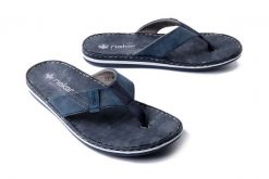 RIEKER 21043-14 blue, japonki męskie. Niebieskie klapki i japonki męskie Rieker, ze skóry ekologicznej. Za 195.93 zł.