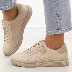 Beżowe skórzane półbuty damskie Filippo Dp6860/26. Brązowe półbuty damskie Filippo, z aplikacjami, z jeansu, eleganckie, bez obcasa, na płaskiej podeszwie. Za 239.00 zł.