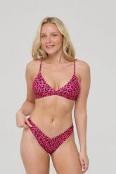 Bikini top Pink Leopard Boost 'Em Up. Czerwone bikini damskie OOSC, bez wzorów. Za 122.99 zł.