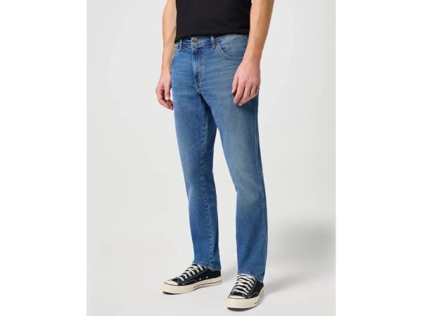 MESKIE SPODNIE WRANGLER TEXAS SLIM THE MARVERICK 112330696. Spodnie materiałowe męskie Wrangler, bez wzorów, z jeansu. Za 219.99 zł.