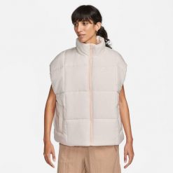 Kurtka uniwersalna damska Nike FB7679838. Brązowe kurtki damskie Nike, uniwersalny, bez wzorów, z materiału, bez kaptura. Za 199.99 zł.