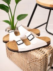 BABUNKERS Family Skórzane klapki w kolorze białym rozmiar: 42. Białe klapki i japonki męskie BABUNKERS Family, ze skóry. Za 130.99 zł.