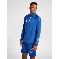 Półzapinana bluza dresowa Hummel Lead. Czerwone bluzy bez kaptura męskie HUMMEL, bez wzorów, z dresówki, sportowe, bez kołnierzyka, bez ramiączek. W wyprzedaży za 161.50 zł.