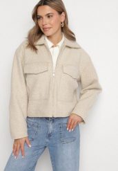 Beżowa Pudełkowa Kurtka z Kołnierzykiem i Kieszeniami o Krótkim Fasonie Neliella. Brązowe kurtki damskie Born2be, l, bez wzorów, z jeansu, bez kaptura. Za 189.99 zł.