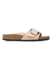 Birkenstock Skórzane klapki "Madrid Big Buckle" w kolorze jasnoróżowym rozmiar: 37. Różowe klapki damskie Birkenstock, bez wzorów, bez obcasa. Za 483.17 zł.