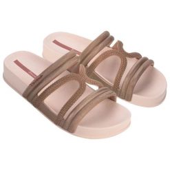 Klapki Ipanema Walk slide 27262 BG086 brązowe. Brązowe klapki damskie bez wzorów, z materiału, bez obcasa. Za 191.91 zł.