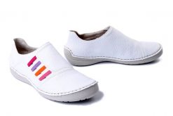 RIEKER 52560-80 white, półbuty damskie. Białe półbuty damskie Rieker, bez wzorów, bez obcasa. Za 223.93 zł.