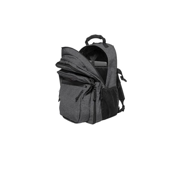 Plecak Eastpak Tutor. Brązowe plecaki damskie Eastpak, bez wzorów. W wyprzedaży za 426.00 zł.