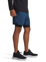 Under Armour Szorty funkcyjne 2w1 w kolorze granatowym rozmiar: XL. Niebieskie szorty męskie Under Armour, z materiału, bez kołnierzyka. Za 130.95 zł.