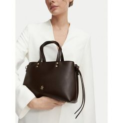 Torebka Beverly Hills Polo Club. Brązowe torebki klasyczne damskie Beverly Hills Polo Club, bez wzorów, bez dodatków. Za 249.99 zł.