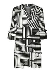 Vero Moda Sukienka w kolorze biało-czarnym rozmiar: S. Białe sukienki damskie Vero Moda, s, bez wzorów, z wiskozy, bez kołnierzyka, bez ramiączek, mini. Za 100.75 zł.