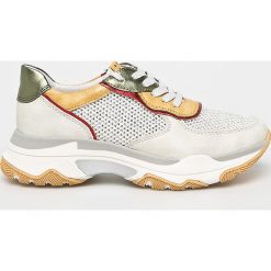 Marco Tozzi - Buty. Buty sportowe na co dzień damskie Marco Tozzi, bez wzorów, z gumy. W wyprzedaży za 149.90 zł.