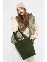 MORI Torebka w kolorze zielonym - 33 x 45 x 10 cm rozmiar: onesize. Zielone torebki klasyczne damskie MORI, bez wzorów, z materiału, bez dodatków. Za 39.99 zł.