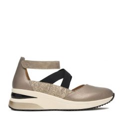 Półbuty Remonte. Brązowe półbuty damskie Remonte, bez wzorów, bez obcasa, na koturnie. Za 369.99 zł.