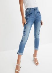 Jeansy skinny, średni stan, krótsza nogawka. Niebieskie jeansy damskie bonprix. Za 159.99 zł.