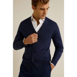 Mango Man - Kardigan Willy. Czarne kardigany męskie Mango Man, xl, bez wzorów, z dzianiny, bez kołnierzyka. W wyprzedaży za 59.90 zł.