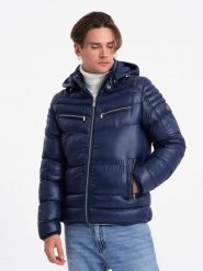 Mocno ocieplona pikowana kurtka męska z odpinanym kapturem – granatowa V2 - Rozmiar: XL. Niebieskie kurtki męskie Ombre Clothing, m, z aplikacjami, z materiału, sportowe. Za 369.99 zł.
