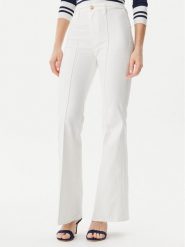 Guess Spodnie materiałowe W5GA1Q D5N71 Beżowy Regular Fit. Brązowe spodnie materiałowe damskie Guess, z aplikacjami, z bawełny. Za 319.99 zł.