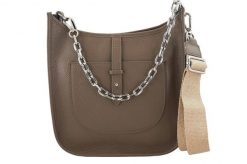 Listonoszka skórzana BARBERNI'S 945-9 c. beżowa. Brązowe shopper bag damskie Barberinis, bez wzorów, z lakierowanej skóry, duże, lakierowane, bez dodatków. Za 149.99 zł.