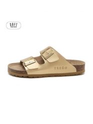 Teegu Klapki w kolorze złotym rozmiar: 36. Żółte klapki damskie teegu, bez wzorów, bez obcasa. Za 121.99 zł.