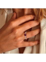 OR Carats Złoty pierścionek z diamentem i kamieniem szlachetnym rozmiar: 58. Czerwone pierścionki damskie OR Carats, z diamentem, złote. Za 1,522.99 zł.