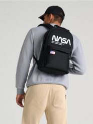 Plecak NASA - czarny. Czarne plecaki męskie Sinsay, bez wzorów. W wyprzedaży za 25.99 zł.