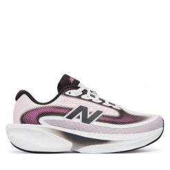 Buty do biegania New Balance. Czerwone obuwie do biegania damskie New Balance. Za 649.99 zł.