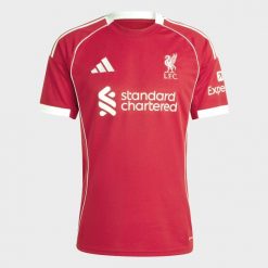 Koszulka Liverpool FC 25/26 Home Jersey. Czerwone t-shirty sportowe męskie Adidas, xl, z jersey, bez ramiączek, do piłki nożnej. Za 439.00 zł.