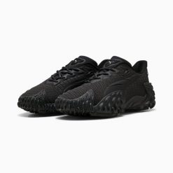 Buty sportowe męskie Puma MOSTRO czarne 40561501 r 44.5. Czarne buty sportowe na co dzień męskie Puma, bez zapięcia, trekkingowe. Za 324.62 zł.