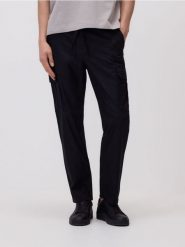 Spodnie jogger z lnem - czarny. Czarne spodnie materiałowe męskie Reserved, bez wzorów, z bawełny. Za 149.99 zł.