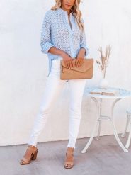 Milan Kiss Bluzka w kolorze błękitnym rozmiar: M. Niebieskie bluzki damskie Milan Kiss, m, bez wzorów, bez kołnierzyka, bez ramiączek. Za 165.99 zł.