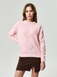 Ażurowy sweter - różowy. Czerwone swetry klasyczne damskie Sinsay, l, bez kołnierzyka. Za 49.99 zł.