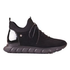 Lekkie buty sportowe Vinceza czarne. Czarne buty sportowe na co dzień damskie bez wzorów. Za 289.38 zł.