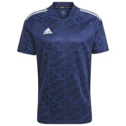 Koszulka męska adidas Condivo 21 Jersey Primeblue. Niebieskie t-shirty sportowe męskie Adidas, m, z jersey, bez ramiączek, do piłki nożnej. Za 137.99 zł.