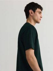 Bawełniany t-shirt boxy - ciemnozielony. Zielone t-shirty męskie Reserved, l, bez wzorów, z bawełny, bez kołnierzyka. Za 79.99 zł.