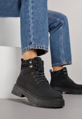 Czarne Trapery ze Wstawkami we Wzór Vetiara. Czarne trapery damskie Renee, z dzianiny, bez obcasa. Za 109.99 zł.