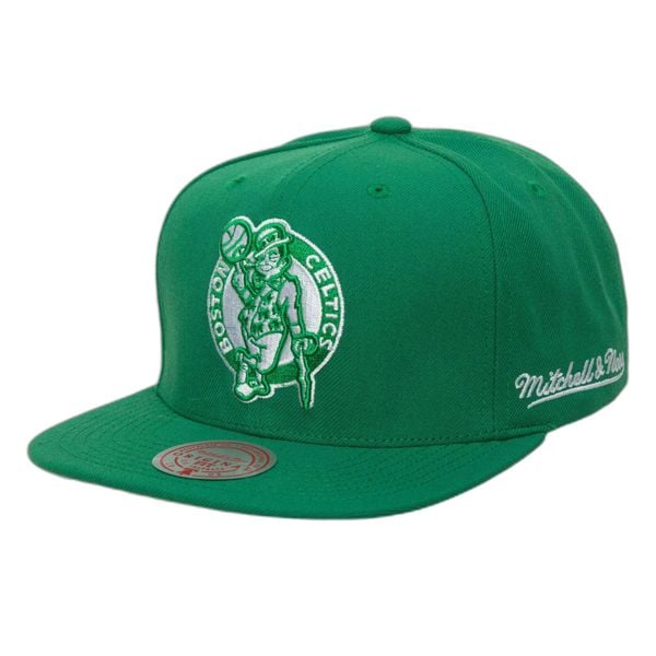 Czapka typu snapback Mitchell & Ness Christmas Day Boston Celtics. Zielone czapki męskie Mitchell & Ness, bez wzorów, wizytowe. Za 194.00 zł.