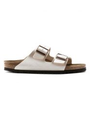 Birkenstock Klapki "Arizona - Graceful Pearl" w kolorze białym rozmiar: 39. Białe klapki damskie Birkenstock, bez wzorów, bez obcasa. Za 333.03 zł.