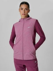 4F Bluza do biegania regular z kapturem damska - fioletowa XS. Fioletowe bluzy z nadrukiem damskie 4f, s, bez wzorów, z materiału, z kapturem. Za 299.99 zł.