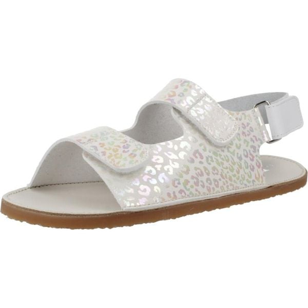 Sandały TITANITOS L565 BEACH Biały. Białe obuwie trekkingowe damskie TITANITOS, bez wzorów, z syntetyku, bez obcasa. Za 172.99 zł.