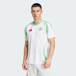 Koszulka Algeria 24 Home. Białe t-shirty sportowe męskie Adidas, s, bez ramiączek, do piłki nożnej. W wyprzedaży za 308.50 zł.