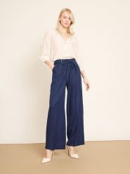 BGN Spodnie w kolorze granatowym rozmiar: 36. Niebieskie spodnie materiałowe damskie BGN, bez wzorów, z materiału, z podwyższonym stanem. Za 132.98 zł.