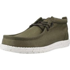 Buty HEY DUDE WALLY MID CANVAS Zielony. Zielone buty trekkingowe męskie Hey dude, z tkaniny, bez zapięcia, trekkingowe. Za 233.99 zł.
