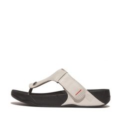 Sandały FitFlop Trakk™ II. Czarne sandały męskie Flip Flop, z materiału, bez zapięcia. Za 408.40 zł.